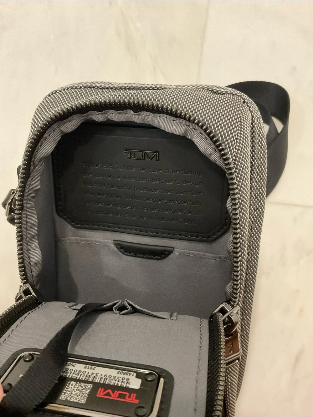 NEW Tumi ALPHA X 10.5” Polyester & Nylon Compact Sling Crossbody - METEOR GRAY❗️